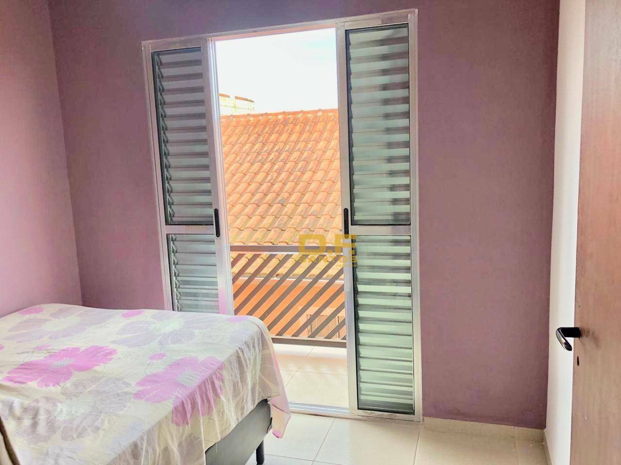 Sobrado à venda com 4 quartos, 1m² - Foto 3