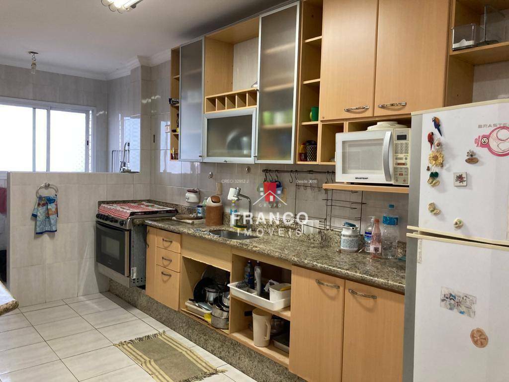 Apartamento à venda com 2 quartos, 102m² - Foto 9