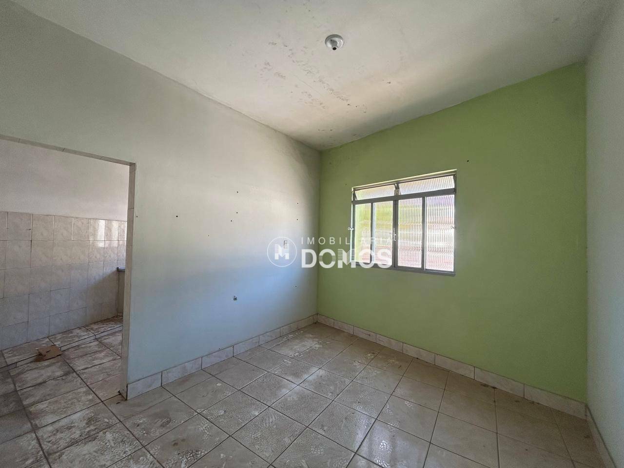 Casa à venda com 6 quartos, 230m² - Foto 12