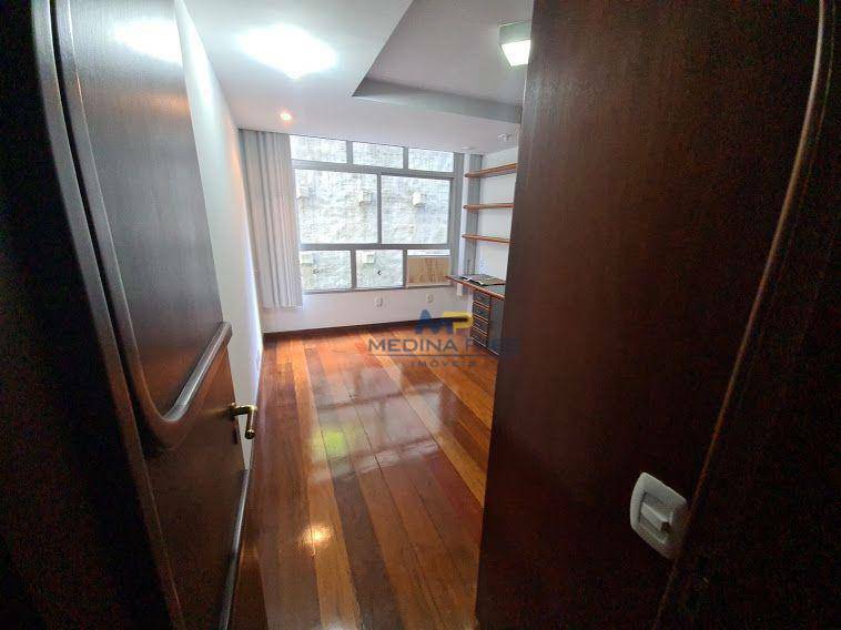 Apartamento à venda com 4 quartos, 260m² - Foto 24