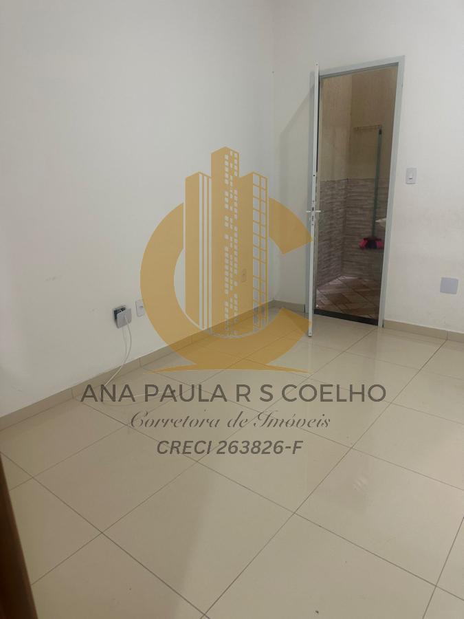 Apartamento para alugar com 2 quartos, 40m² - Foto 1