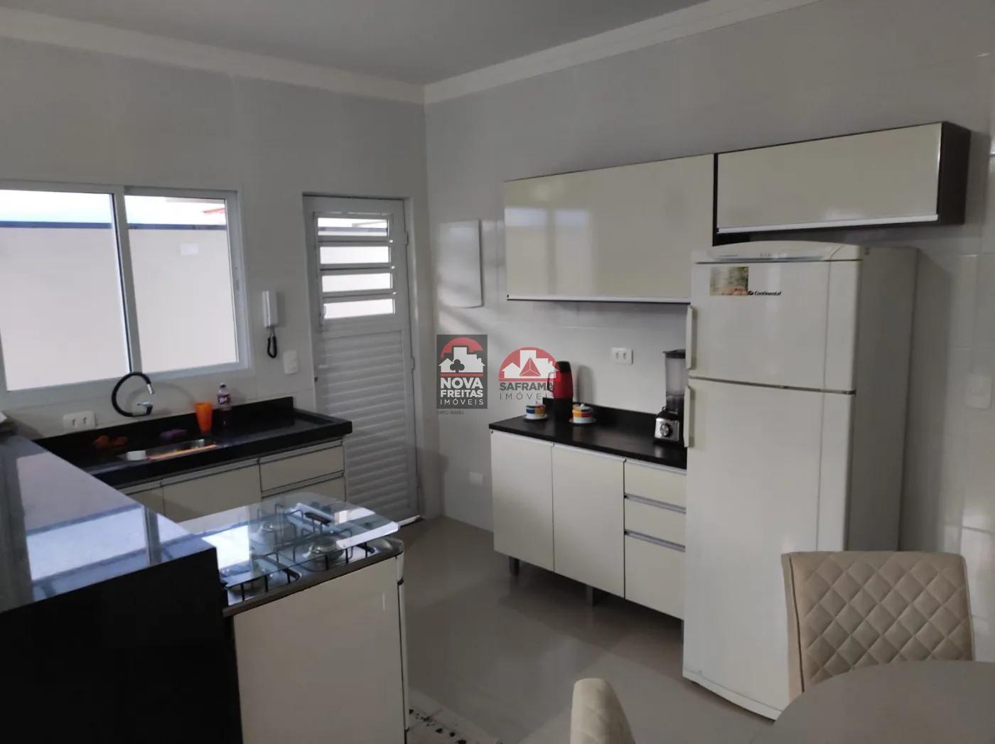 Casa à venda com 2 quartos, 150m² - Foto 5