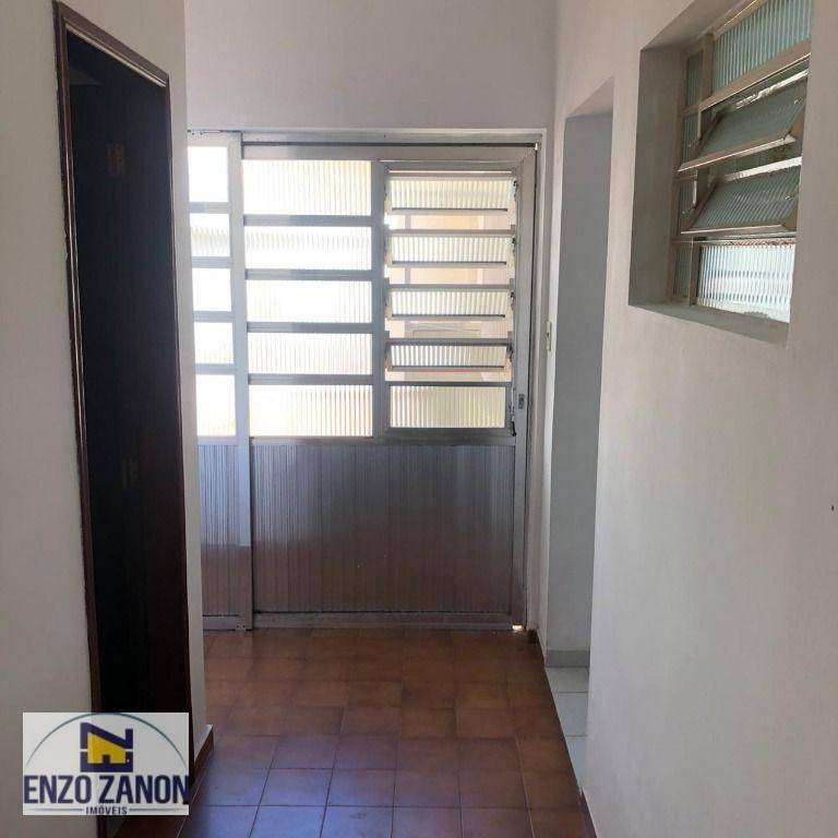 Casa para alugar com 3 quartos, 226m² - Foto 29