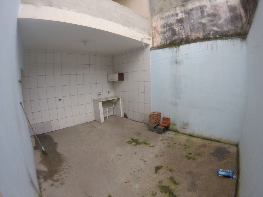 Casa à venda com 4 quartos, 180m² - Foto 18