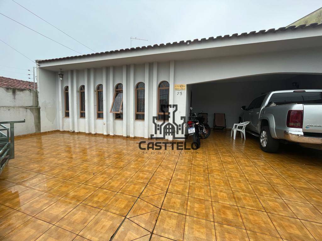 Casa à venda com 4 quartos, 170m² - Foto 2