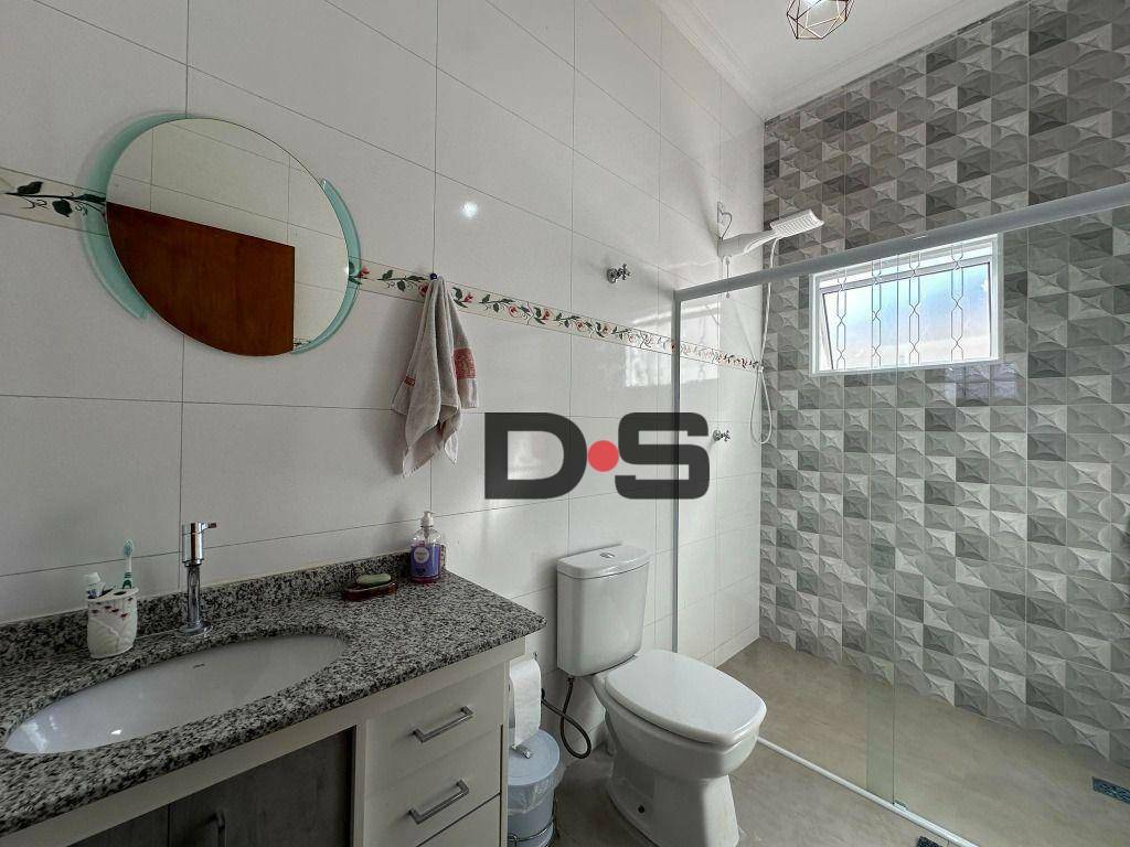 Casa à venda com 2 quartos, 185m² - Foto 6