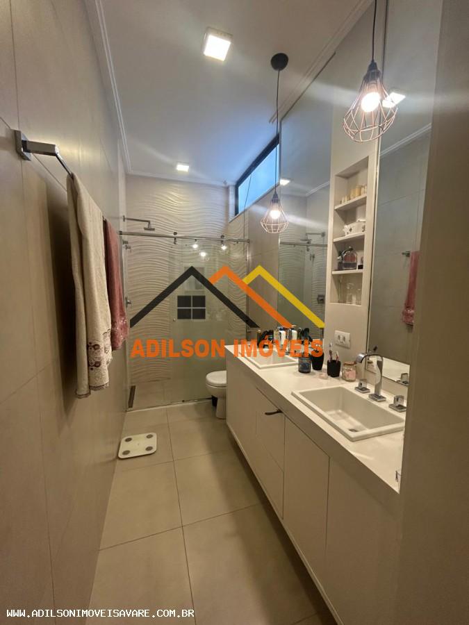 Casa à venda com 3 quartos, 210m² - Foto 15