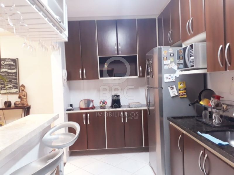 Apartamento à venda com 2 quartos, 78m² - Foto 9