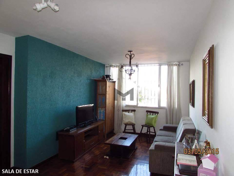 Apartamento à venda com 2 quartos, 75m² - Foto 2