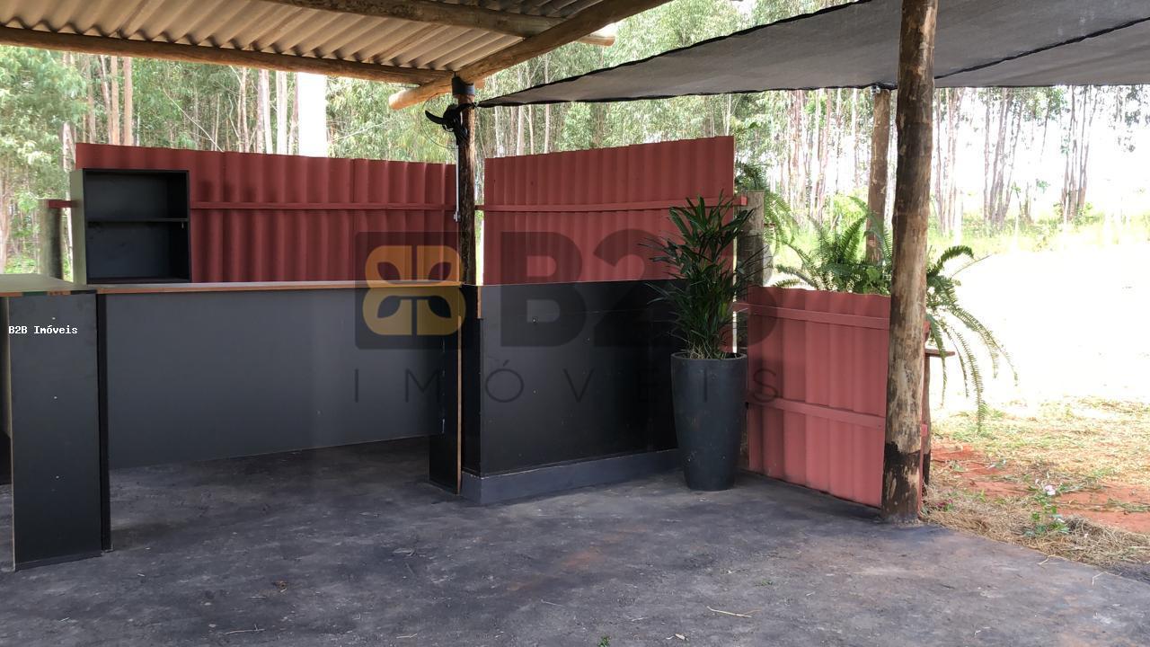 Fazenda à venda com 2 quartos, 240m² - Foto 4