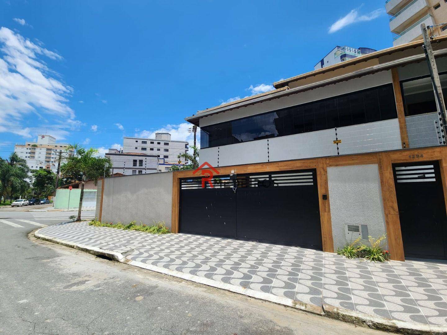 Sobrado à venda com 3 quartos, 150m² - Foto 2