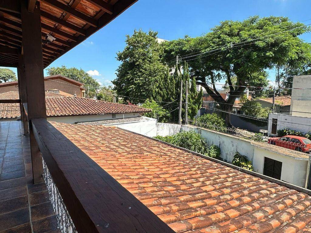 Casa à venda e aluguel com 3 quartos, 375m² - Foto 30