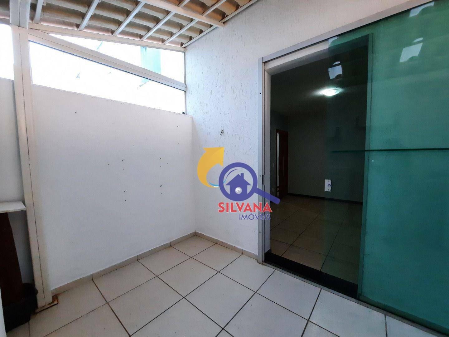 Apartamento à venda com 2 quartos, 82m² - Foto 9