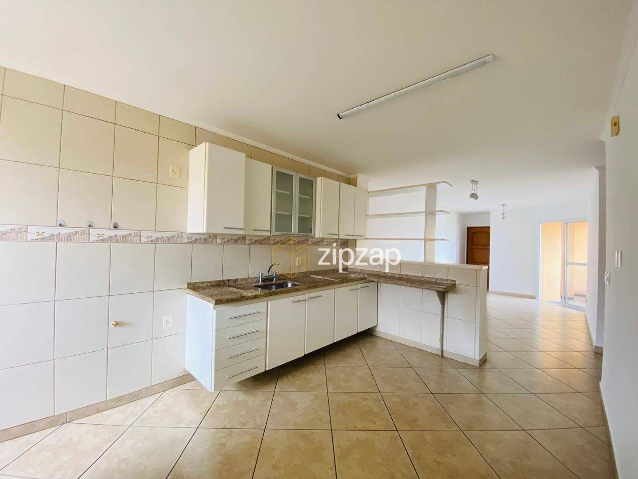 Apartamento para alugar com 3 quartos, 92m² - Foto 4