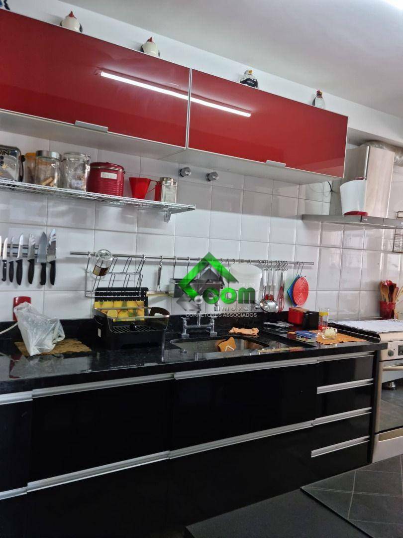 Apartamento à venda com 3 quartos, 200m² - Foto 5