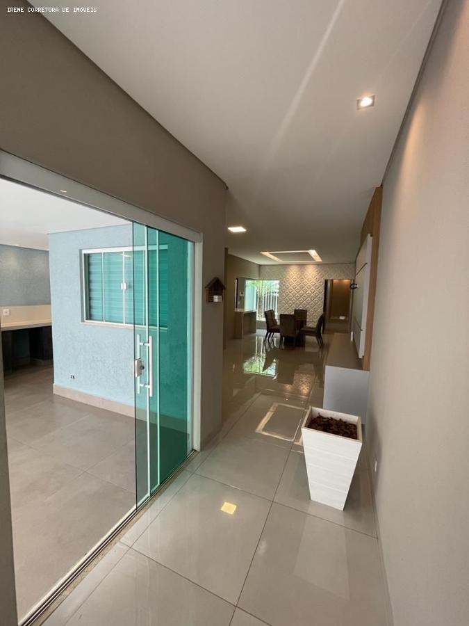 Casa à venda com 2 quartos, 281m² - Foto 9