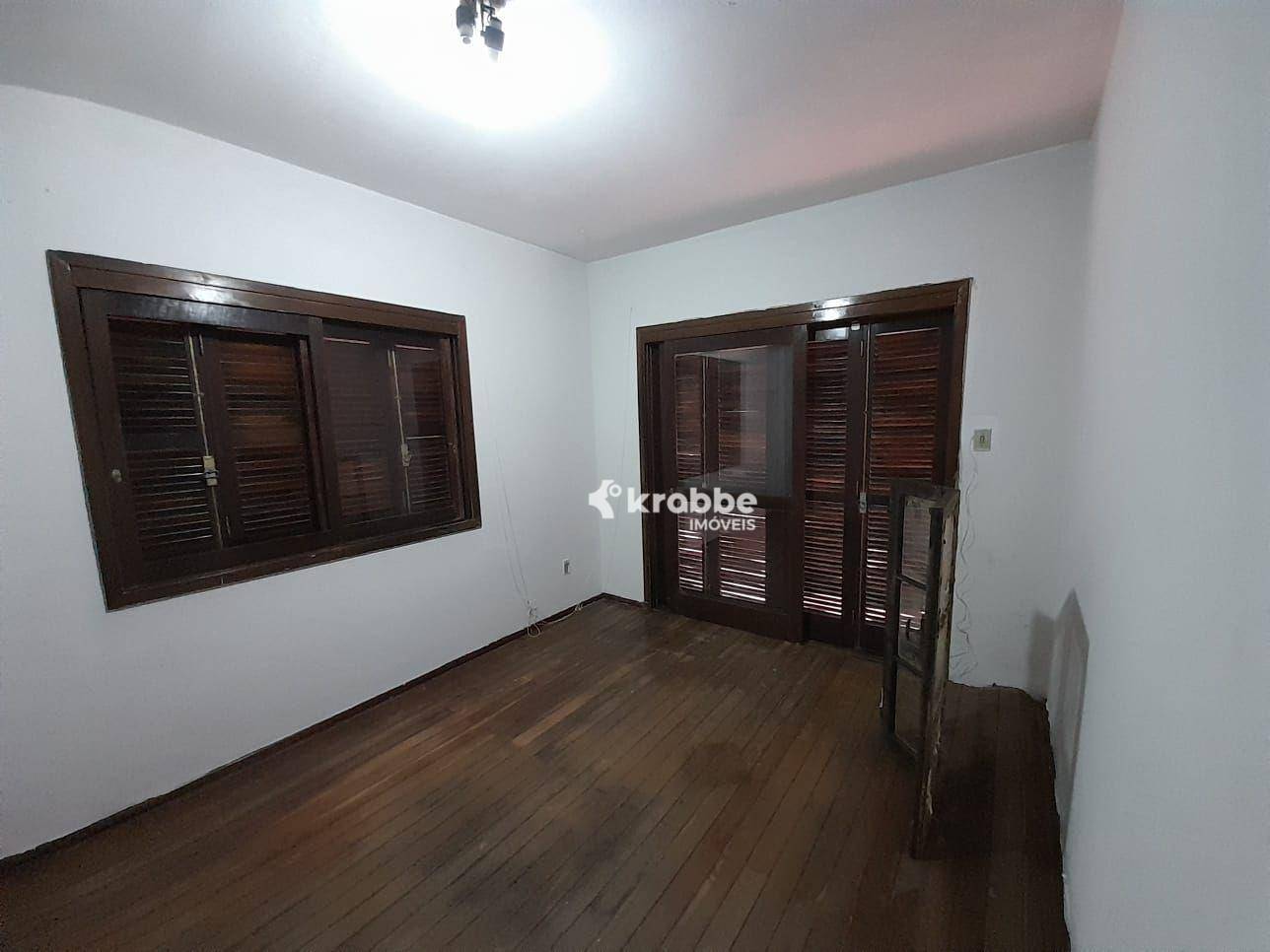 Casa para alugar com 3 quartos, 323m² - Foto 4