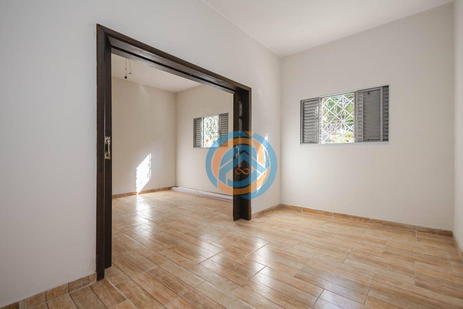 Casa, 4 quartos, 185 m² - Foto 4