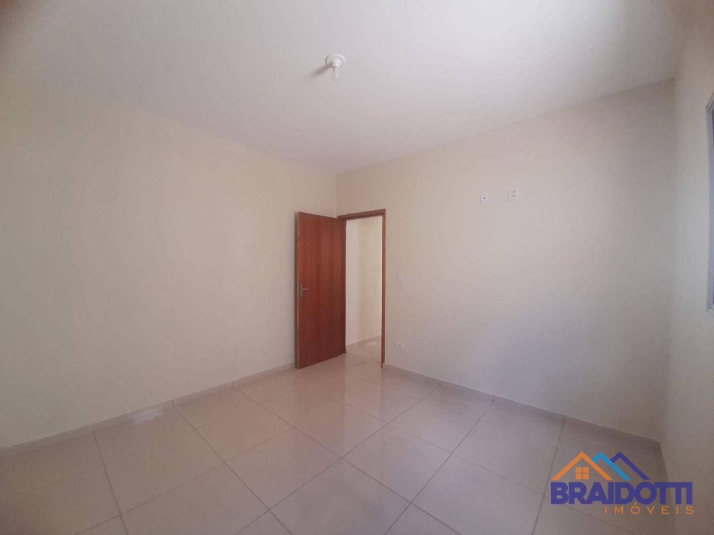 Casa à venda com 3 quartos, 187m² - Foto 3