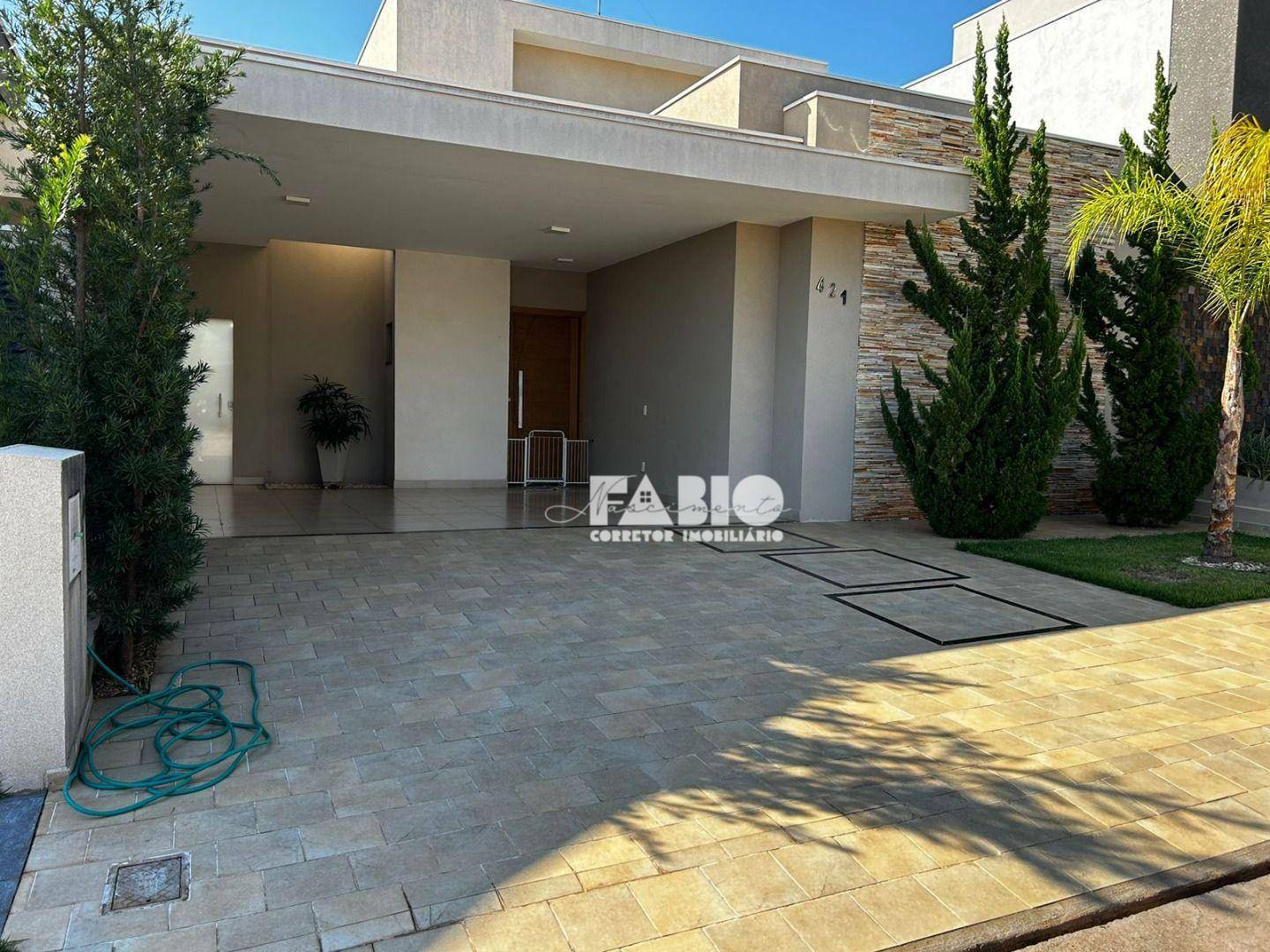 Casa de Condomínio à venda com 3 quartos, 170m² - Foto 2