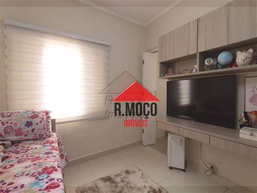 Casa à venda com 4 quartos, 380m² - Foto 11