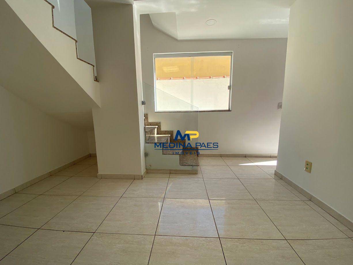 Casa à venda com 3 quartos, 106m² - Foto 8