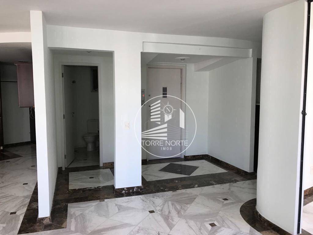 Apartamento para alugar com 3 quartos, 188m² - Foto 4