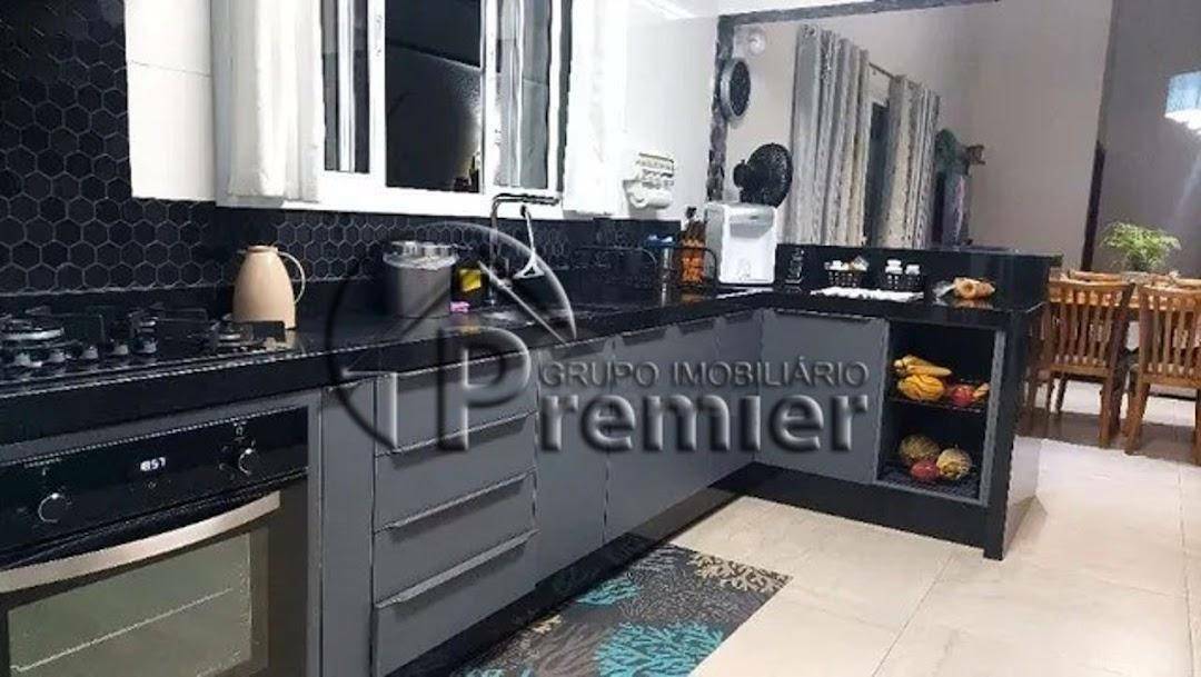 Casa de Condomínio à venda com 3 quartos, 270m² - Foto 5