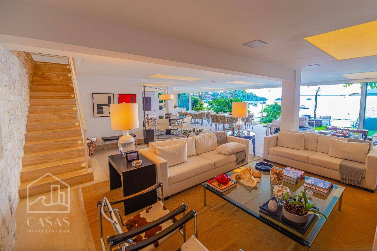 Casa à venda com 8 quartos, 800m² - Foto 2