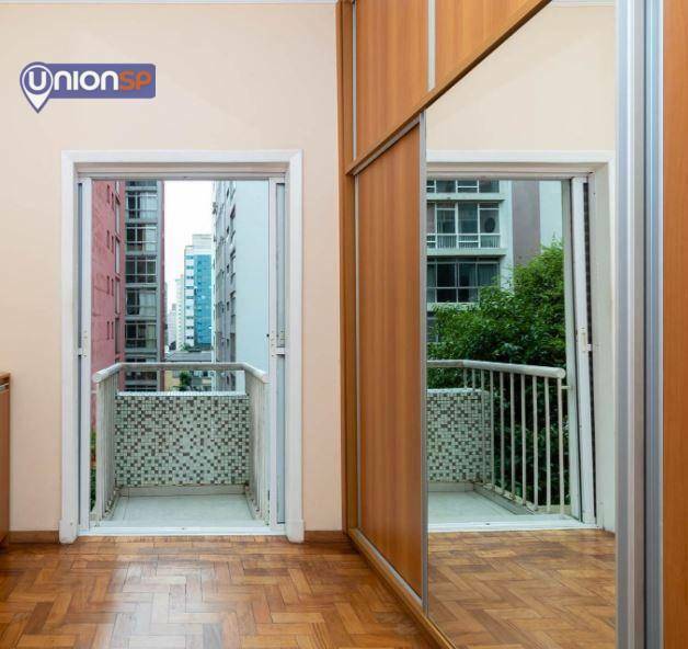 Apartamento à venda com 2 quartos, 67m² - Foto 9