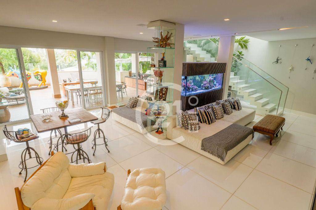 Casa à venda com 4 quartos, 420m² - Foto 2