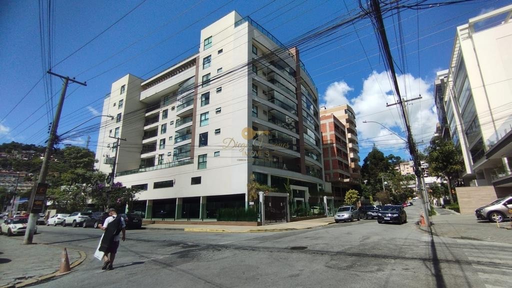 Apartamento à venda com 3 quartos, 125m² - Foto 1