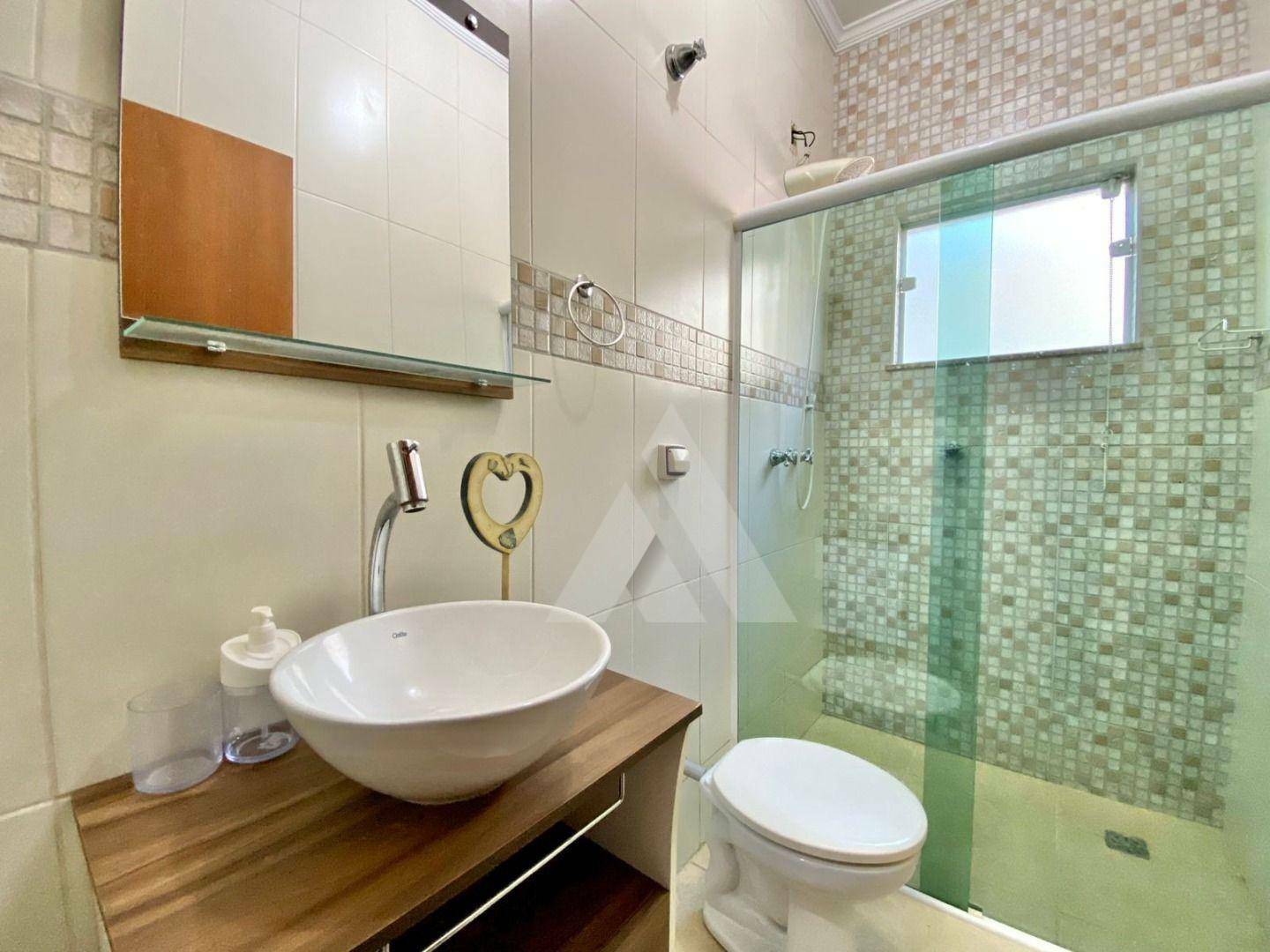 Casa à venda com 3 quartos, 178m² - Foto 11