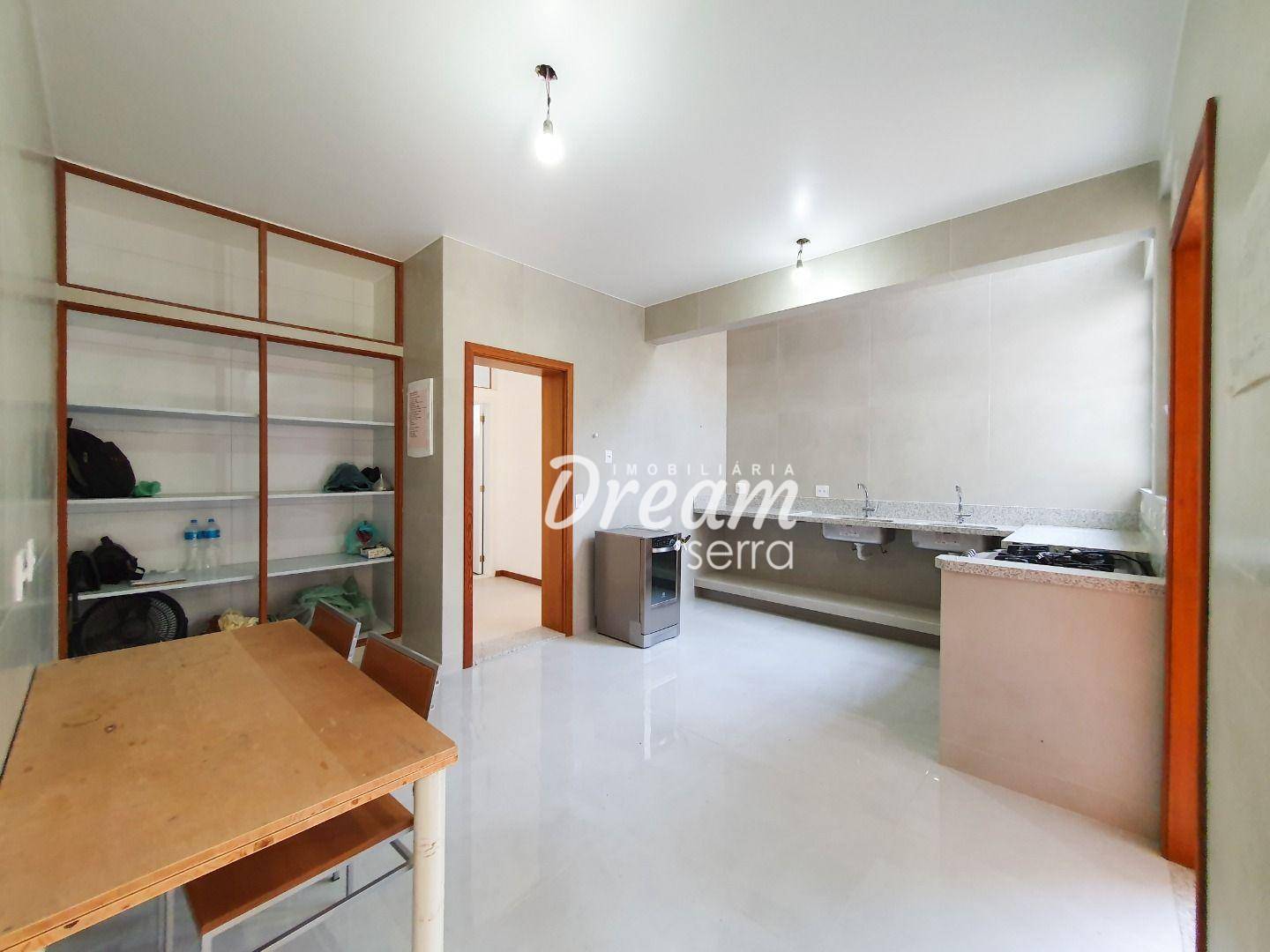 Casa à venda com 3 quartos, 220m² - Foto 18