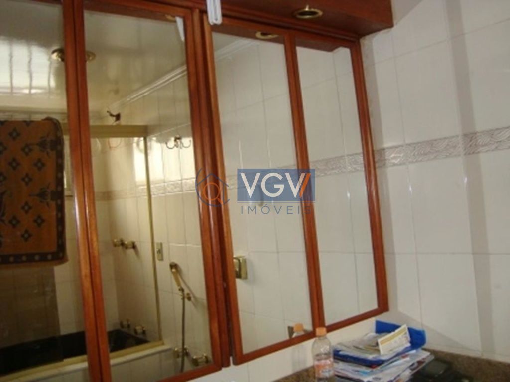 Apartamento à venda com 3 quartos, 107m² - Foto 13