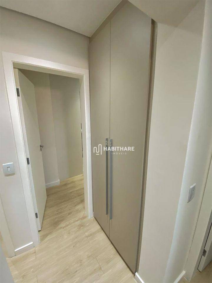 Apartamento à venda com 4 quartos, 202m² - Foto 24