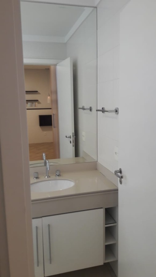 Apartamento para alugar com 3 quartos, 122m² - Foto 13