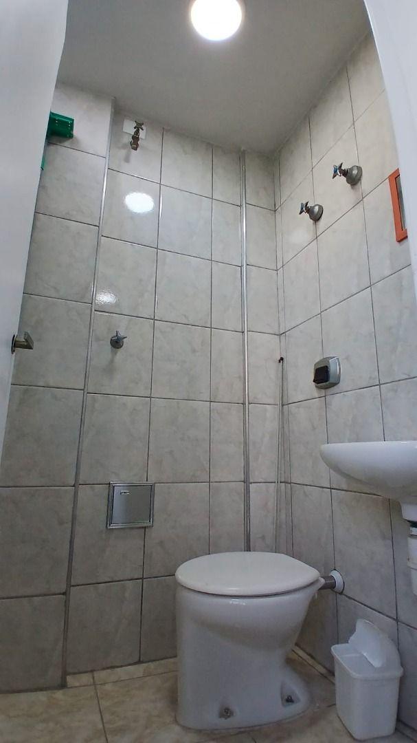 Apartamento para alugar com 2 quartos, 75m² - Foto 22