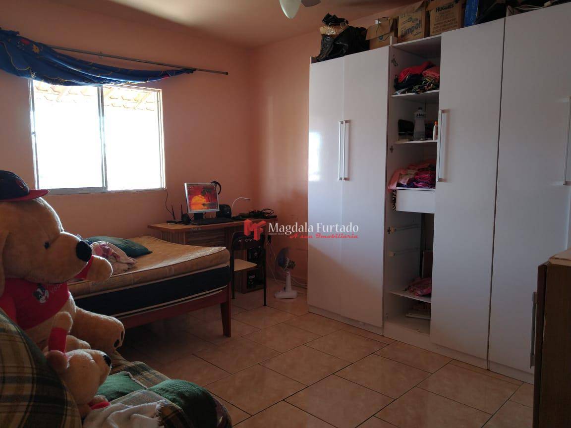 Casa à venda com 5 quartos, 90m² - Foto 17