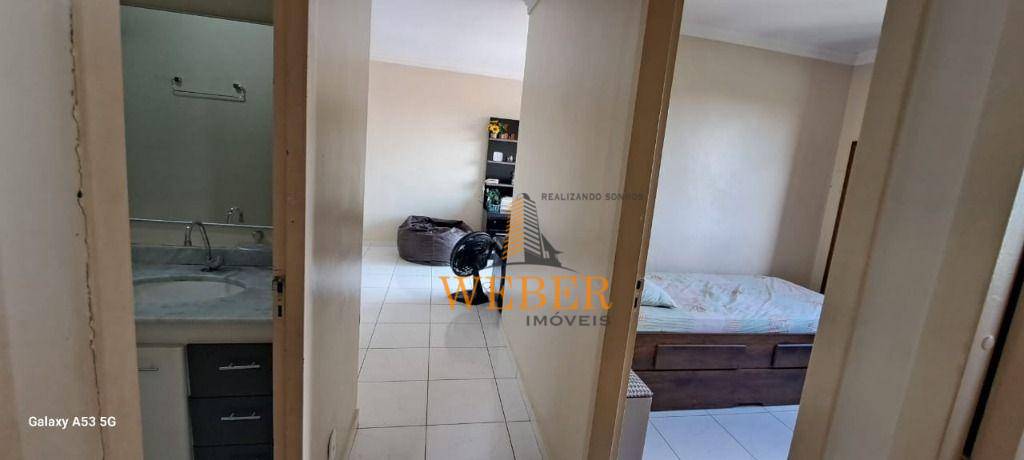 Apartamento à venda com 3 quartos, 61m² - Foto 32