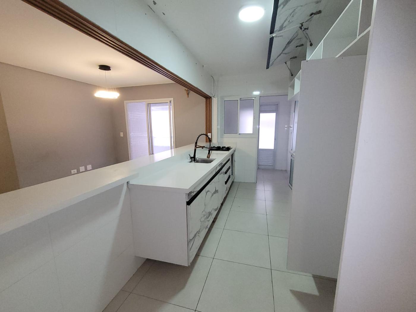 Apartamento à venda com 3 quartos, 124m² - Foto 8