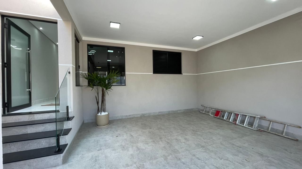 Casa à venda com 3 quartos, 130m² - Foto 3