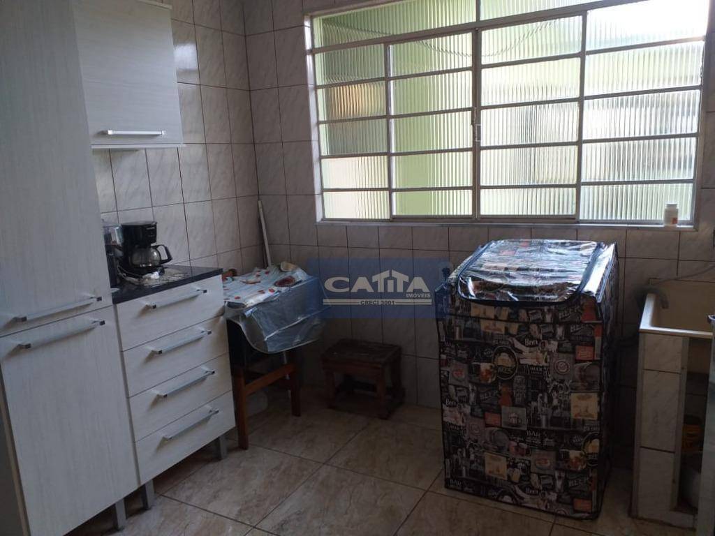 Casa à venda com 2 quartos, 200m² - Foto 9