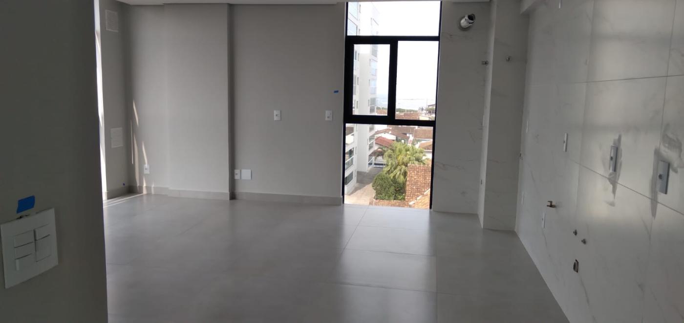 Apartamento à venda com 2 quartos, 64m² - Foto 3