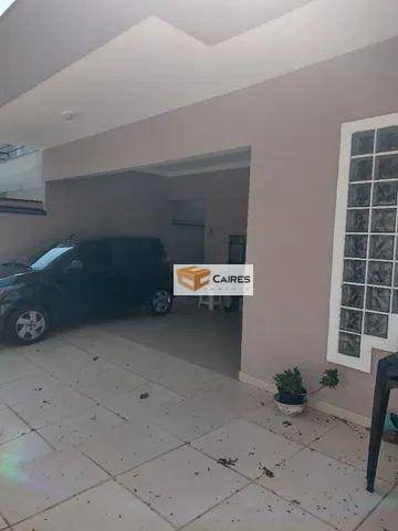 Casa de Condomínio à venda e aluguel com 3 quartos, 200m² - Foto 1