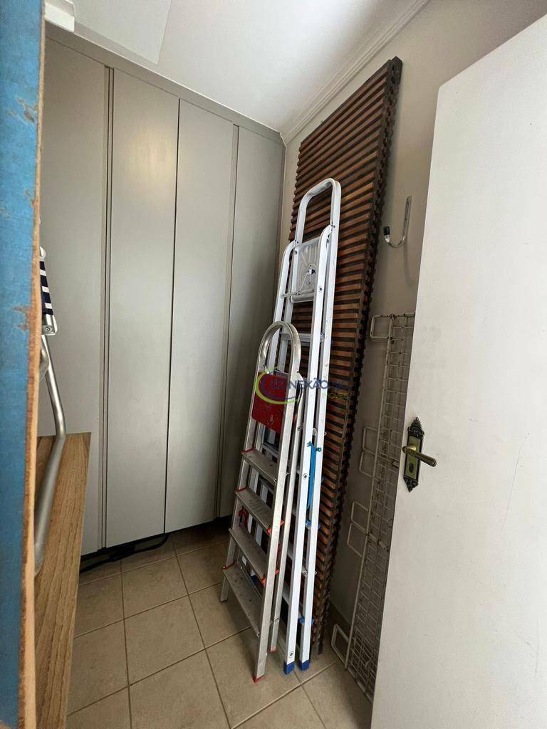 Sobrado à venda com 5 quartos, 322m² - Foto 133