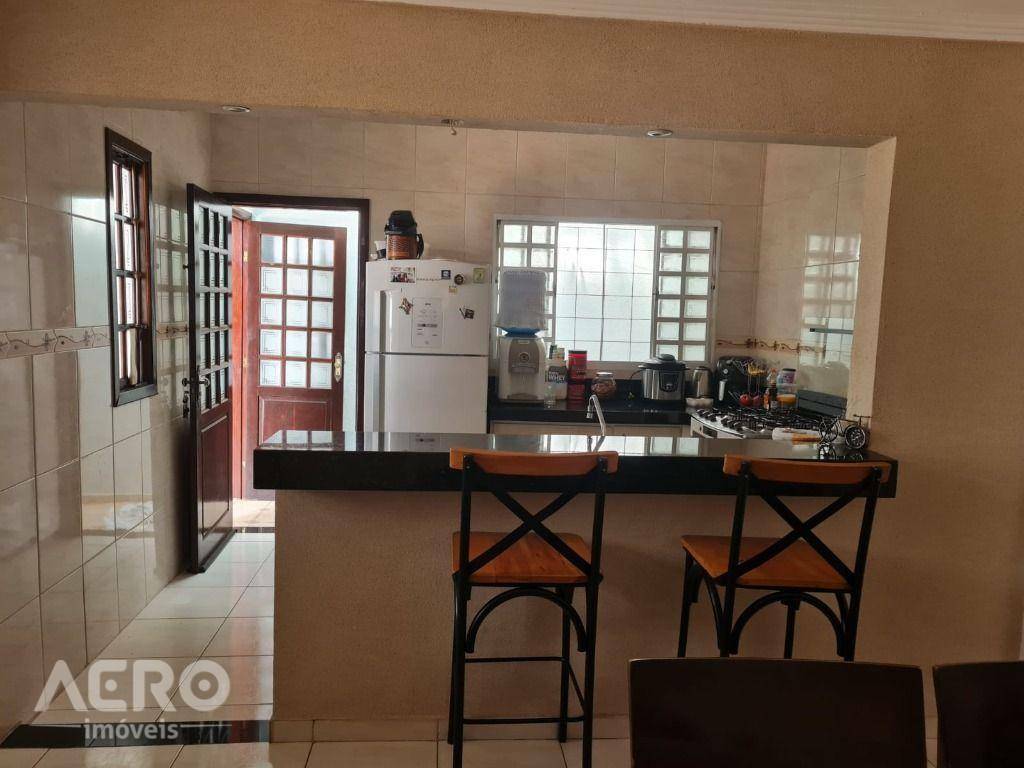 Casa à venda com 3 quartos, 170m² - Foto 21