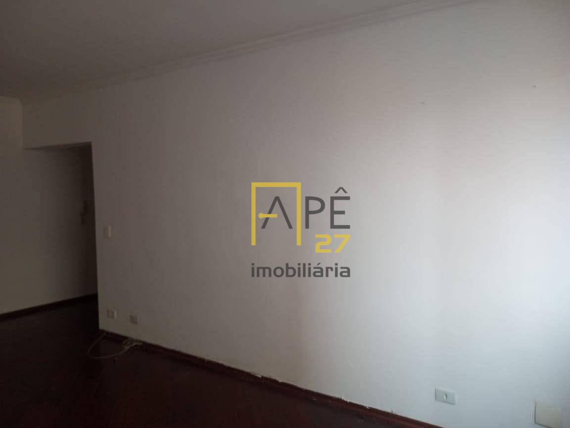 Apartamento à venda com 2 quartos, 70m² - Foto 7