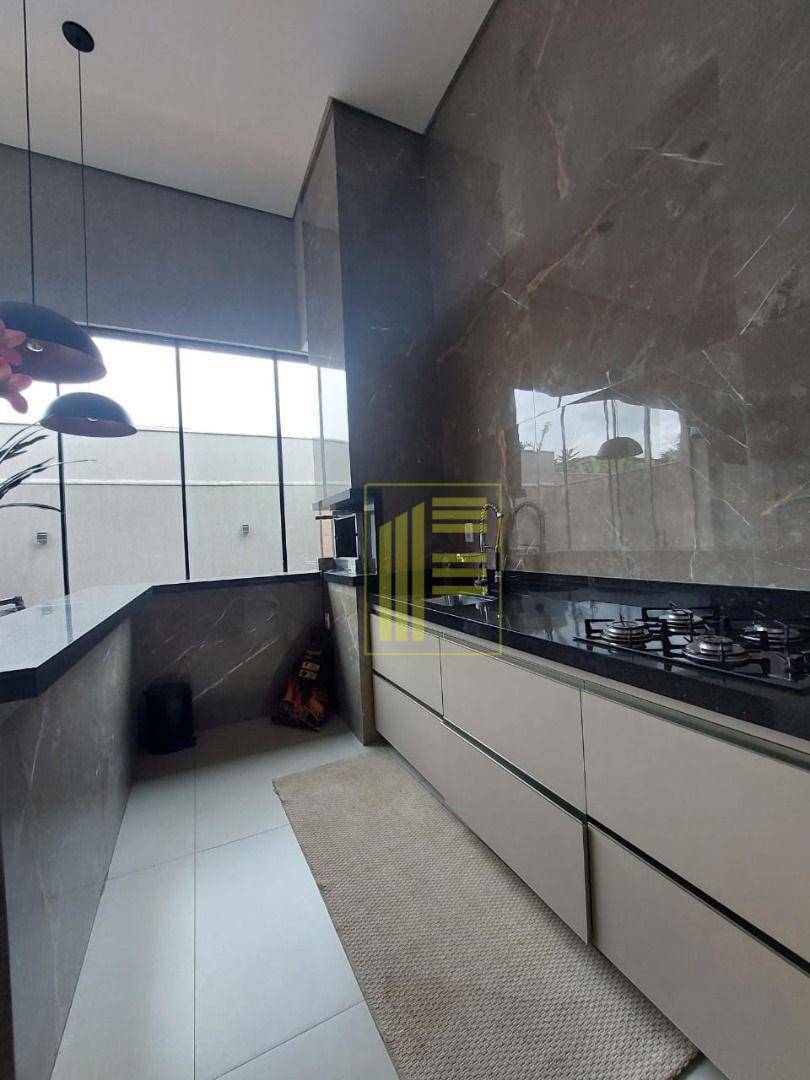 Casa de Condomínio para alugar com 3 quartos, 290m² - Foto 11