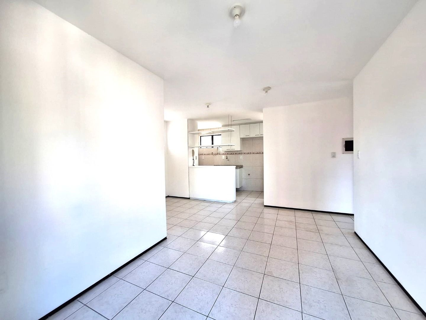 Apartamento para alugar com 2 quartos, 62m² - Foto 3